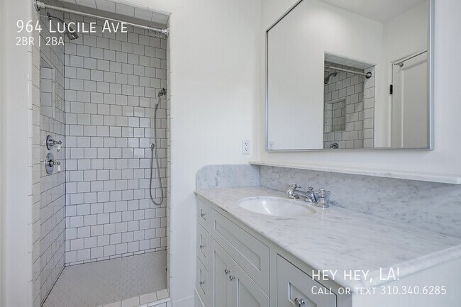 Building Photo - 964 Lucile Ave