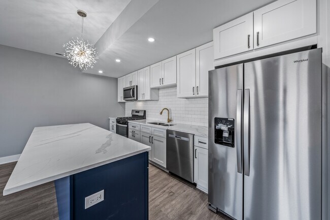 Building Photo - 1302 8th St
