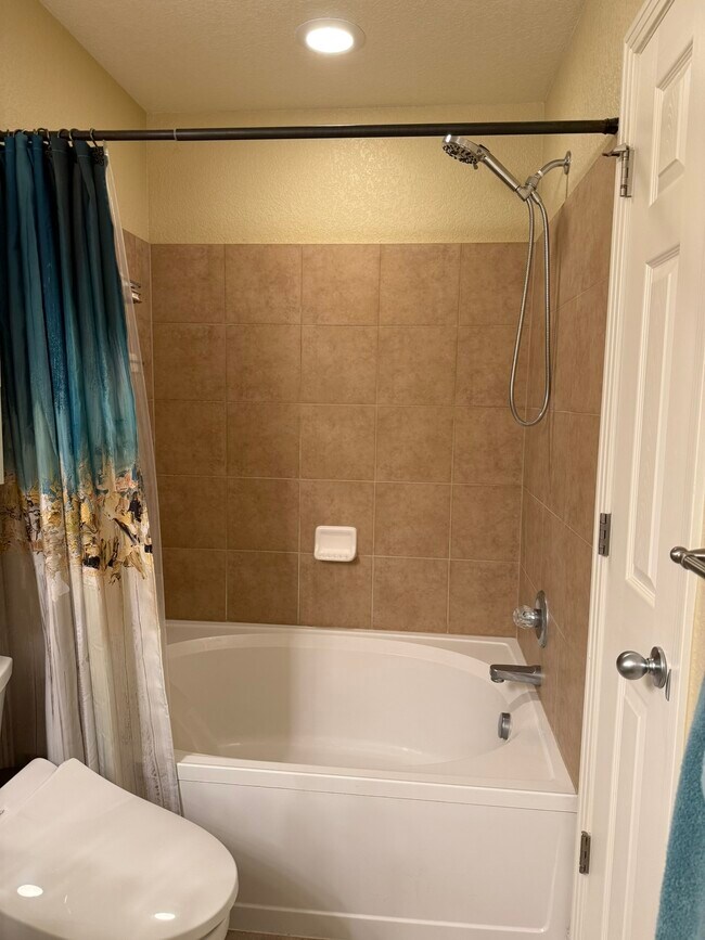 Building Photo - 9438 Ashbury Cir