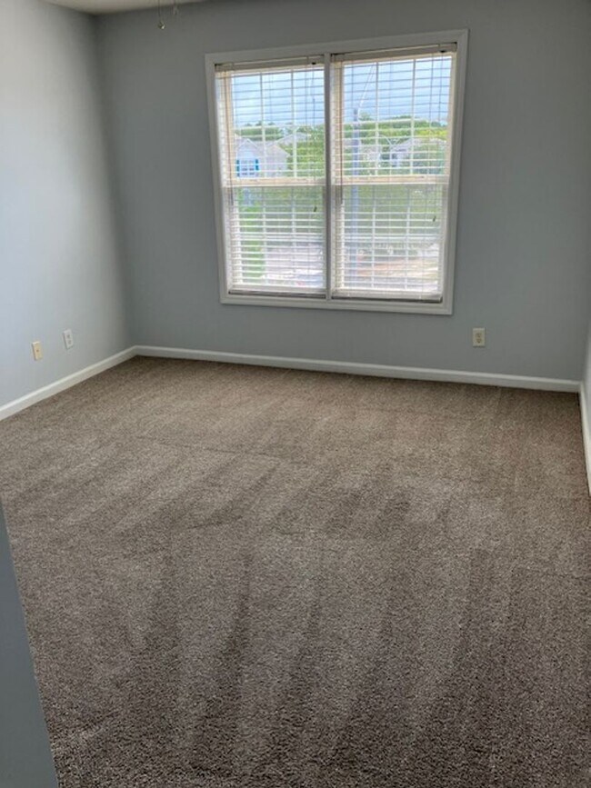 Building Photo - 904 Litchfield Way