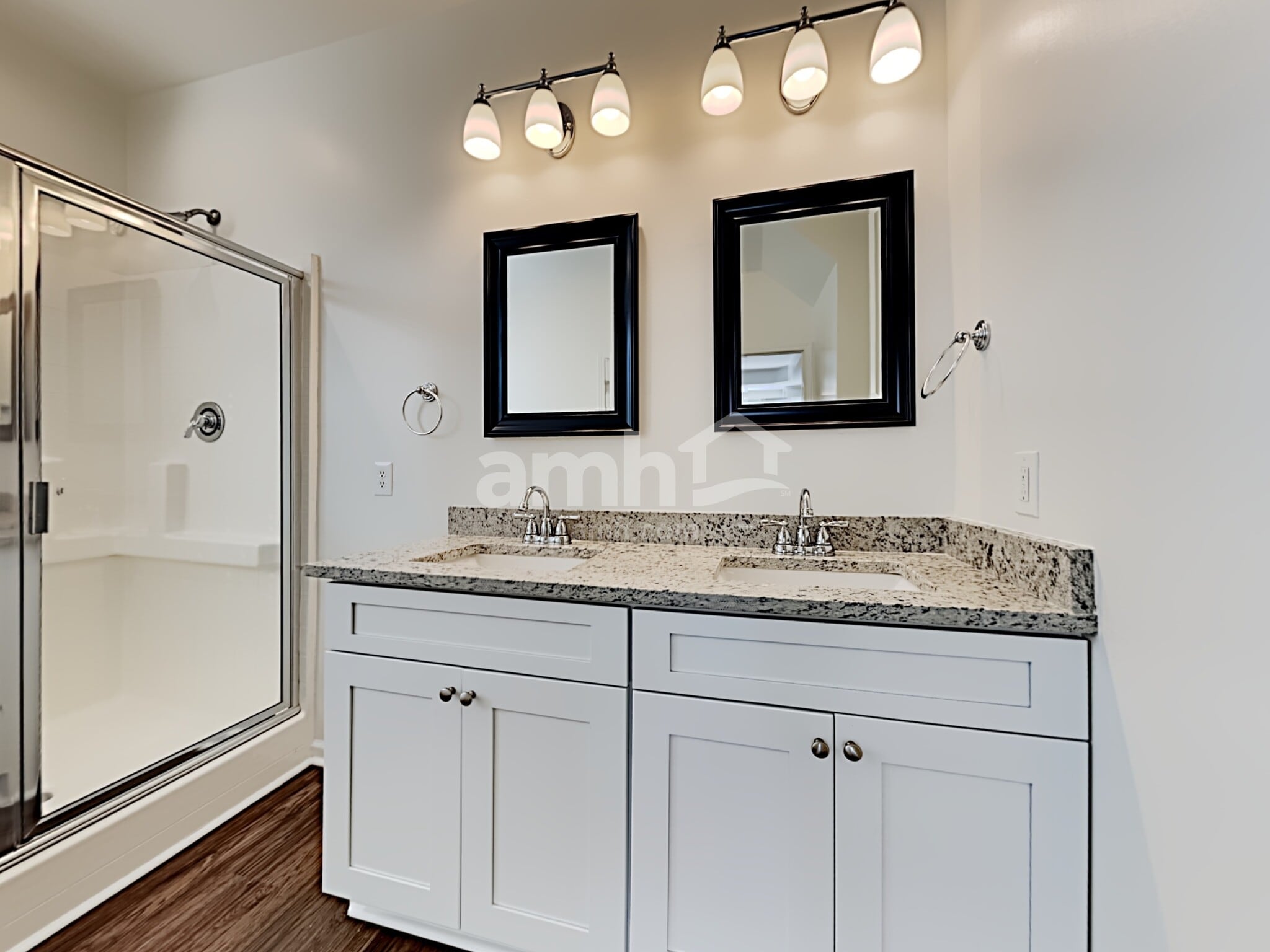 Building Photo - 128 Satur Dr