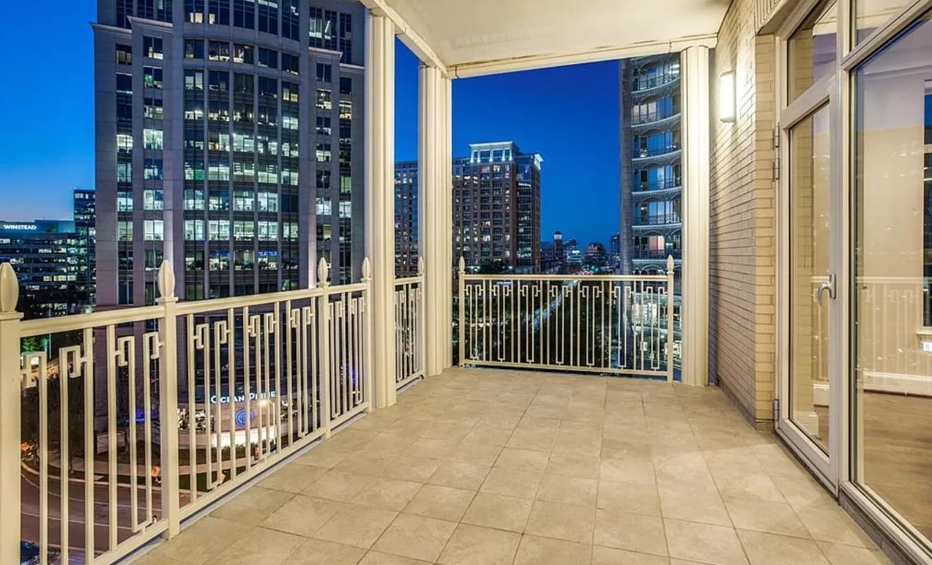 Building Photo - 2555 N Pearl St