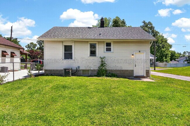 Building Photo - 2309 Gaebler Ave