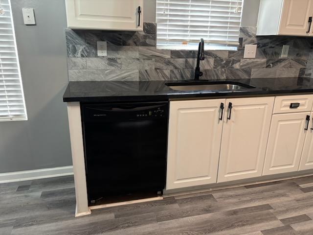 Building Photo - 6736 Cambridge Dr