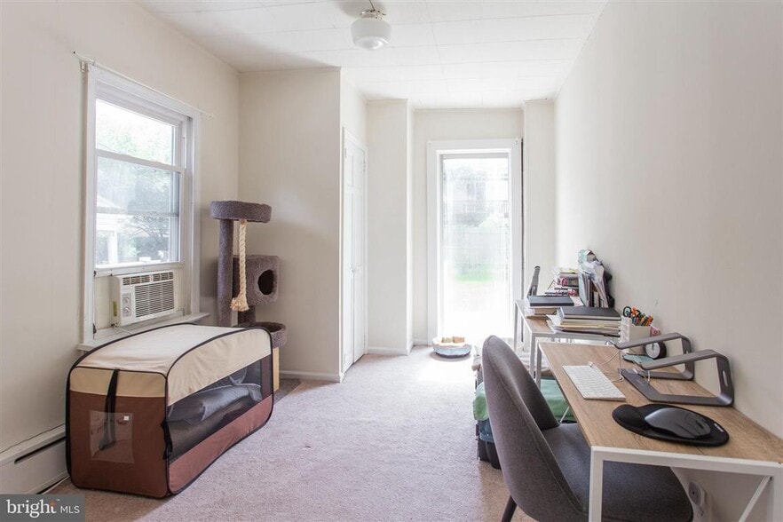 Second bedroom - 122 Union Ave