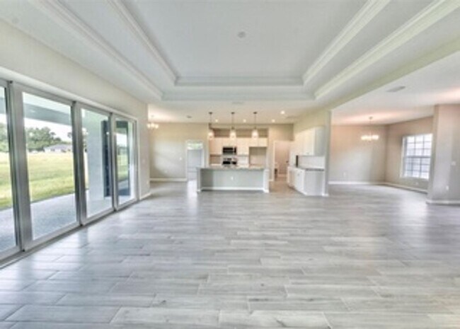 Building Photo - Executive 4/3 Rental