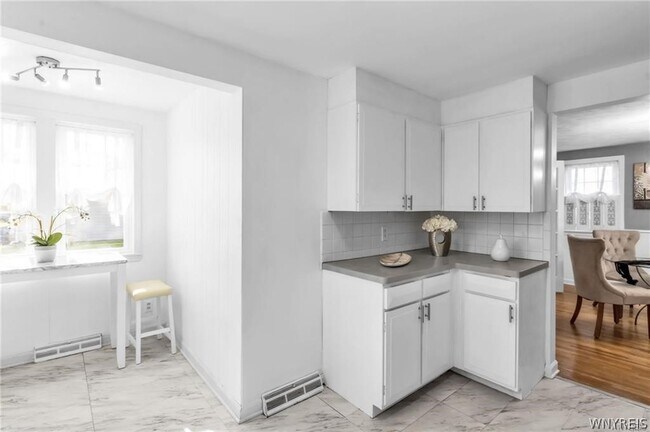 Building Photo - 226 Clearfield Dr