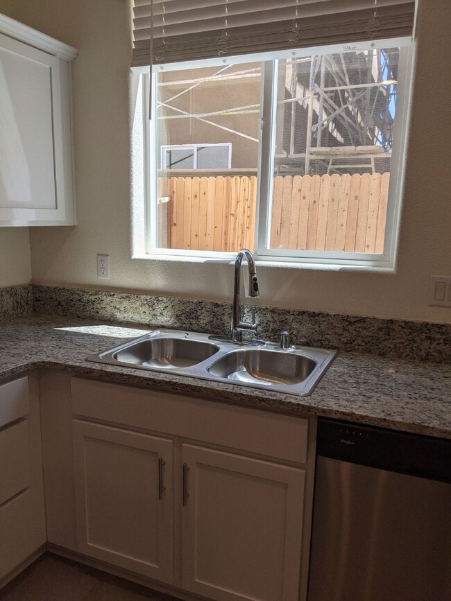Building Photo - Ready Now! Beautiful Two Story Home in Nor...