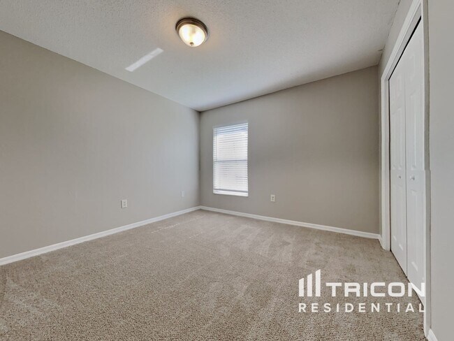 Building Photo - 1387 Laurel Glen Dr
