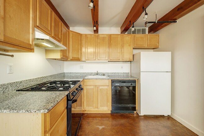 Building Photo - 755 Florida St