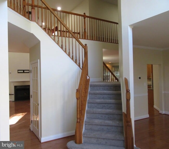Building Photo - 23 Blackbird Ct