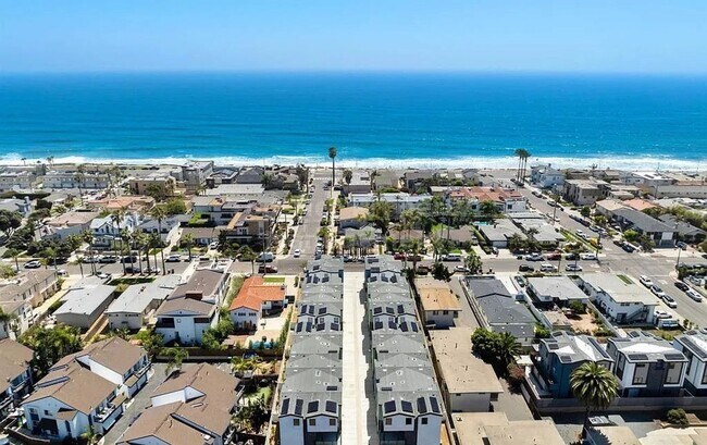 Building Photo - BRAND-NEW, FULLY-FURNISHED Luxury 3 bd / 3 ba Townhome in Coastal Carlsbad
