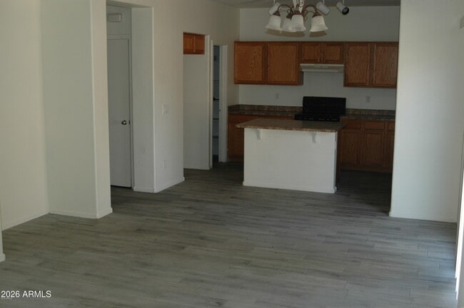 Building Photo - 4504 E Los Alamos St