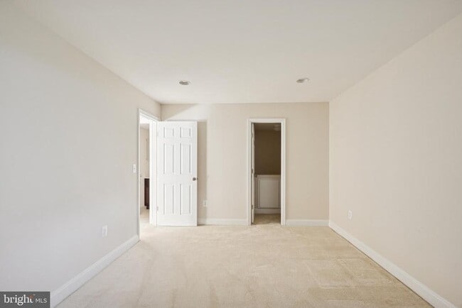 Building Photo - 4917 Quixote Ct