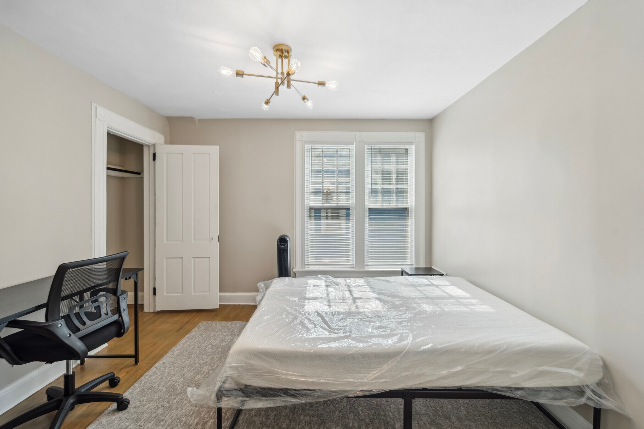 Building Photo - 95 Leroy St