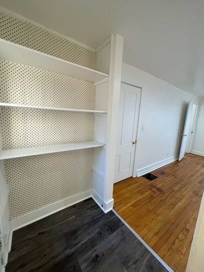 Building Photo - Spacious 5-Bedroom Home Near EMU