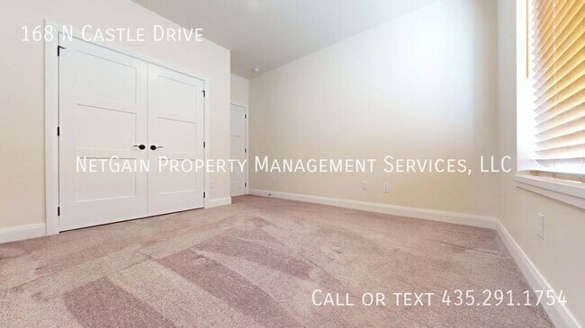 Building Photo - 168 N Castle Dr