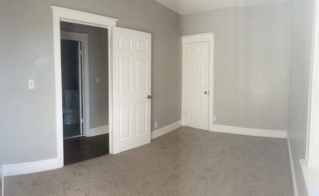 Building Photo - 3314 Tracy Ave