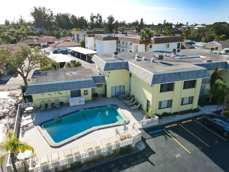 Building Photo - 6327 Midnight Cove Rd