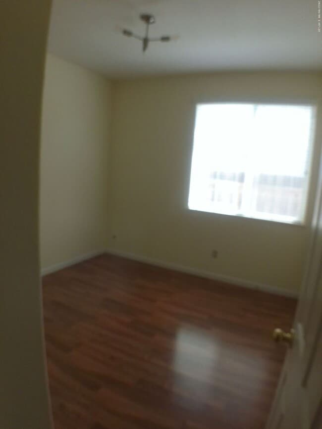 Building Photo - 3 Bed| 2 Bath | 1660 SF | Single Story | Tenant pays $175 monthly for WS&G
