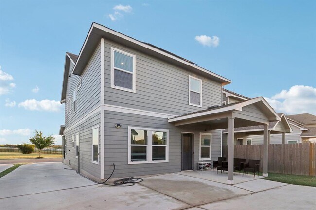 Building Photo - 1521 Cobblecrest Ln
