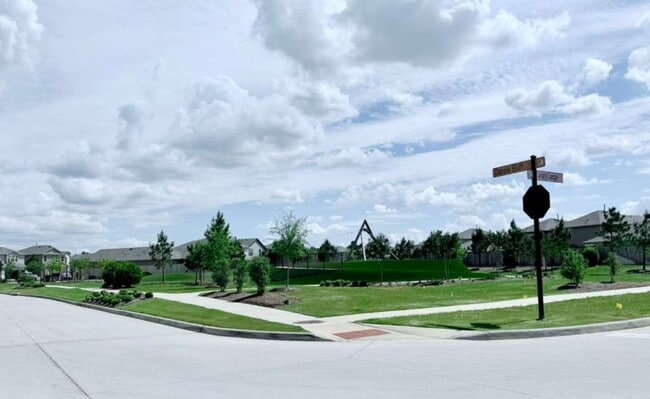 Building Photo - 15349 Dapple Blf Ln
