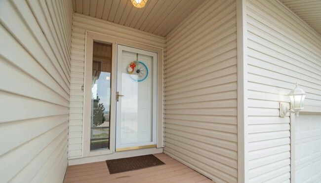 Building Photo - 6 BED 3 BATH HOME IN AMMON, IDAHO