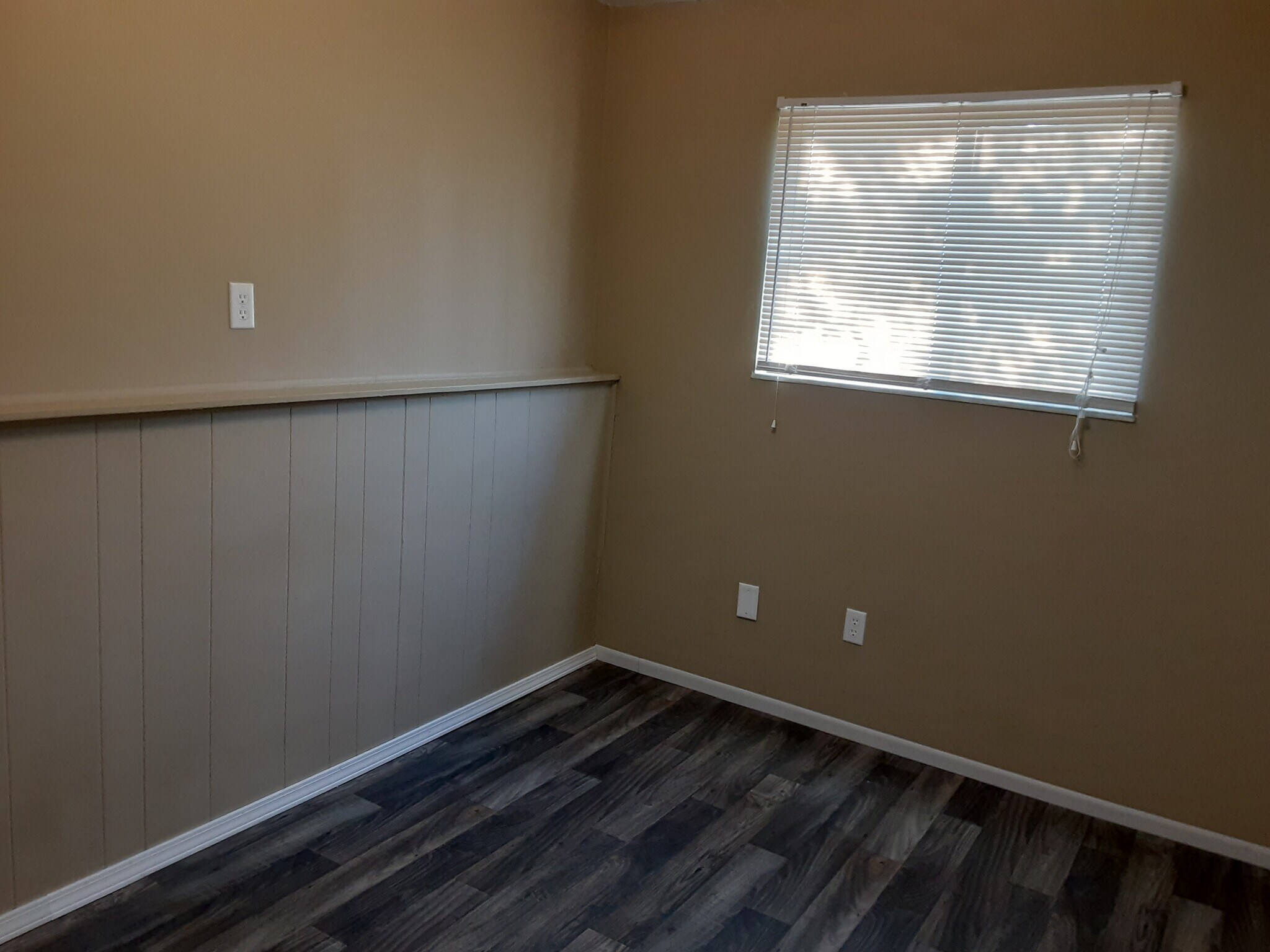 Building Photo - 3303 Cassidy Rd
