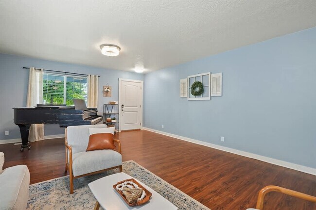 Building Photo - 11230 Silver River Loop