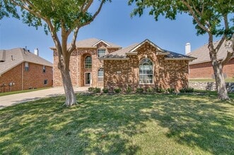 Building Photo - 4323 Kettering Dr