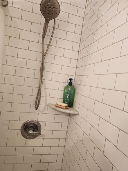 Building Photo - 36 Davis St