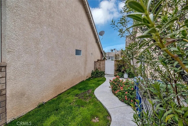 Building Photo - 23863 Bennington Dr