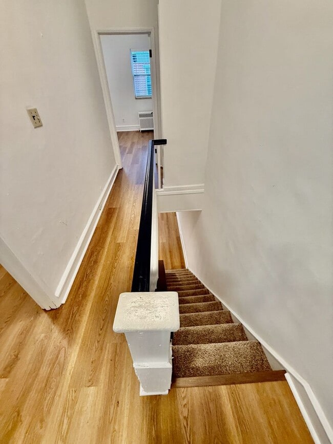 Building Photo - Just RENOVATED open floorplan 3 BED/1 BA HOME w/ WASHER/DRYER & large PATIO on Great Block in Sou...