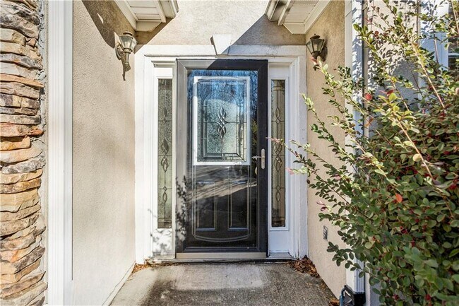 Building Photo - 3025 Vineyard Way