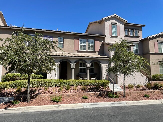 Building Photo - 11346 Bedford Commons Dr