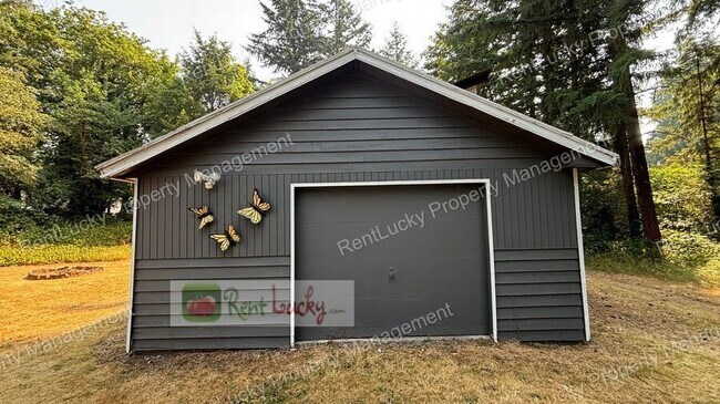 Building Photo - 14624 161st Ave SE