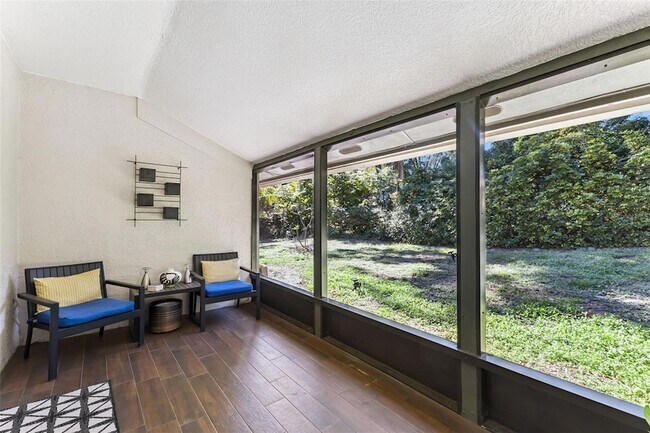 Building Photo - 116 Willow Ave