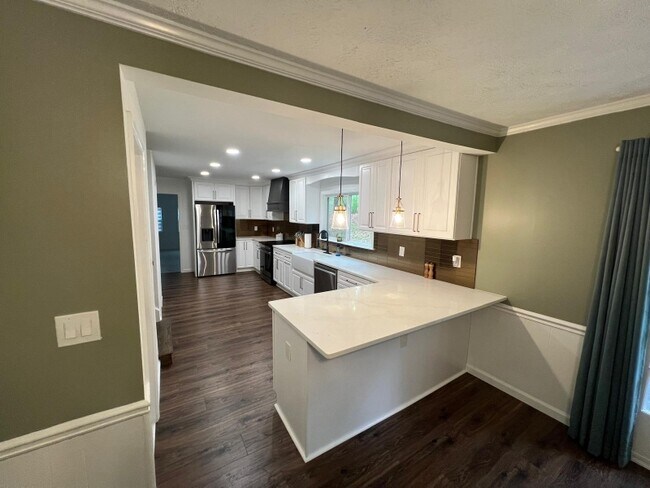 Building Photo - 4008 Rock Mill Dr