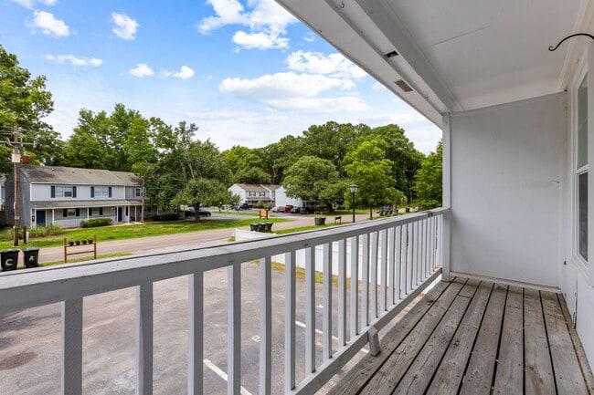 Building Photo - Available now. Water included. RENOVATED 2 BR/1.5 BA Townhouse in the Heart of James Island!
