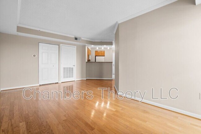 Building Photo - 3101 N Hampton Dr