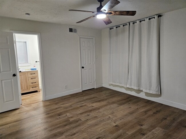 Building Photo - 6446 Brookside Dr