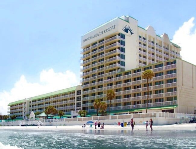 Building Photo - Ocean FRONT Studio! Amazing and must see! DEPOSIT-FREE Renting option thru OBLIGO! Deposit Altern...