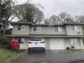 Building Photo - 1465 Woodside Ct SE