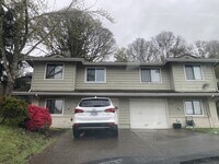 Building Photo - 1465 Woodside Ct SE