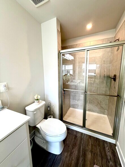 Building Photo - 2806 Toles Park Dr