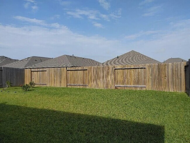 Building Photo - 3731 Homestead Ridge Ln