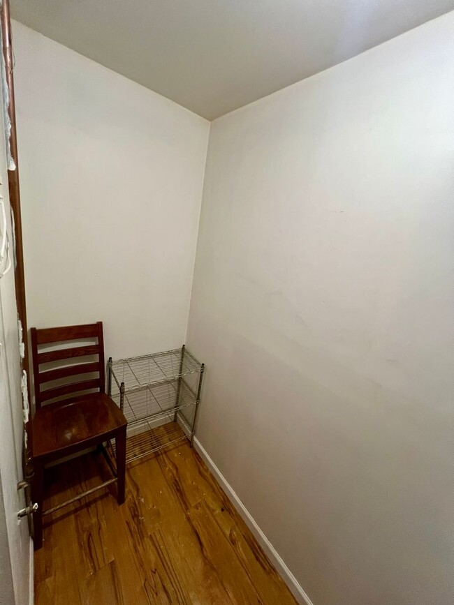 Building Photo - Charming 3-Bedroom Home in Fairbanks / Pet...