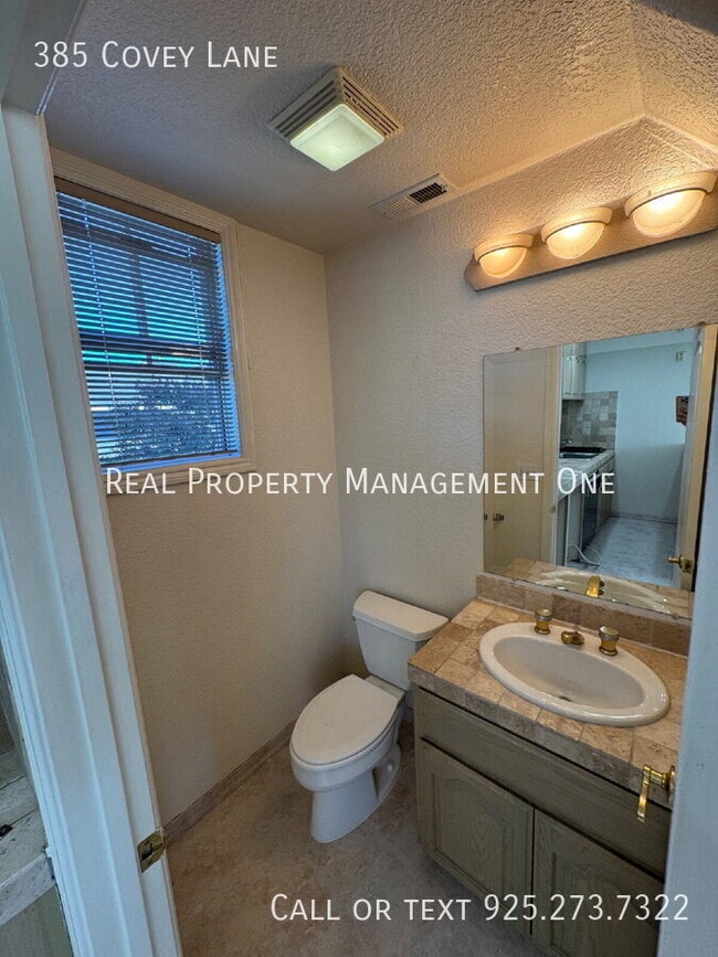 Building Photo - 385 Covey Ln
