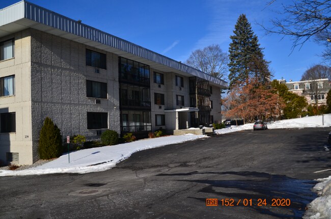 Building Photo - 234 Nesmith St