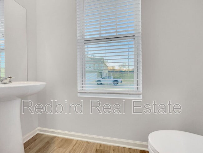 Building Photo - 1611 Manuka Ln